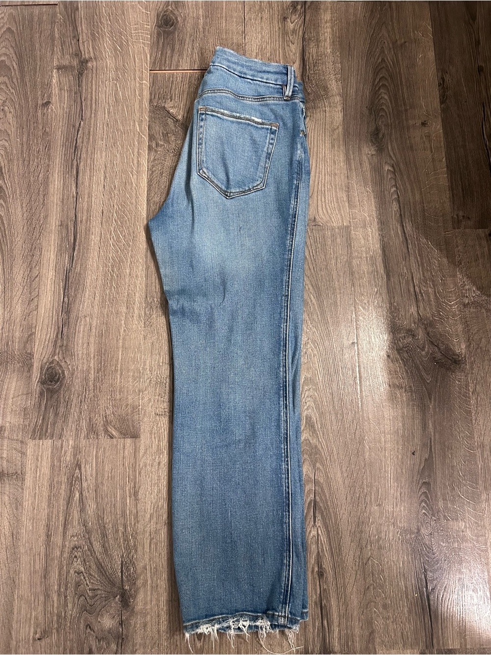 Good American Good Curve Straight denim in Indigo